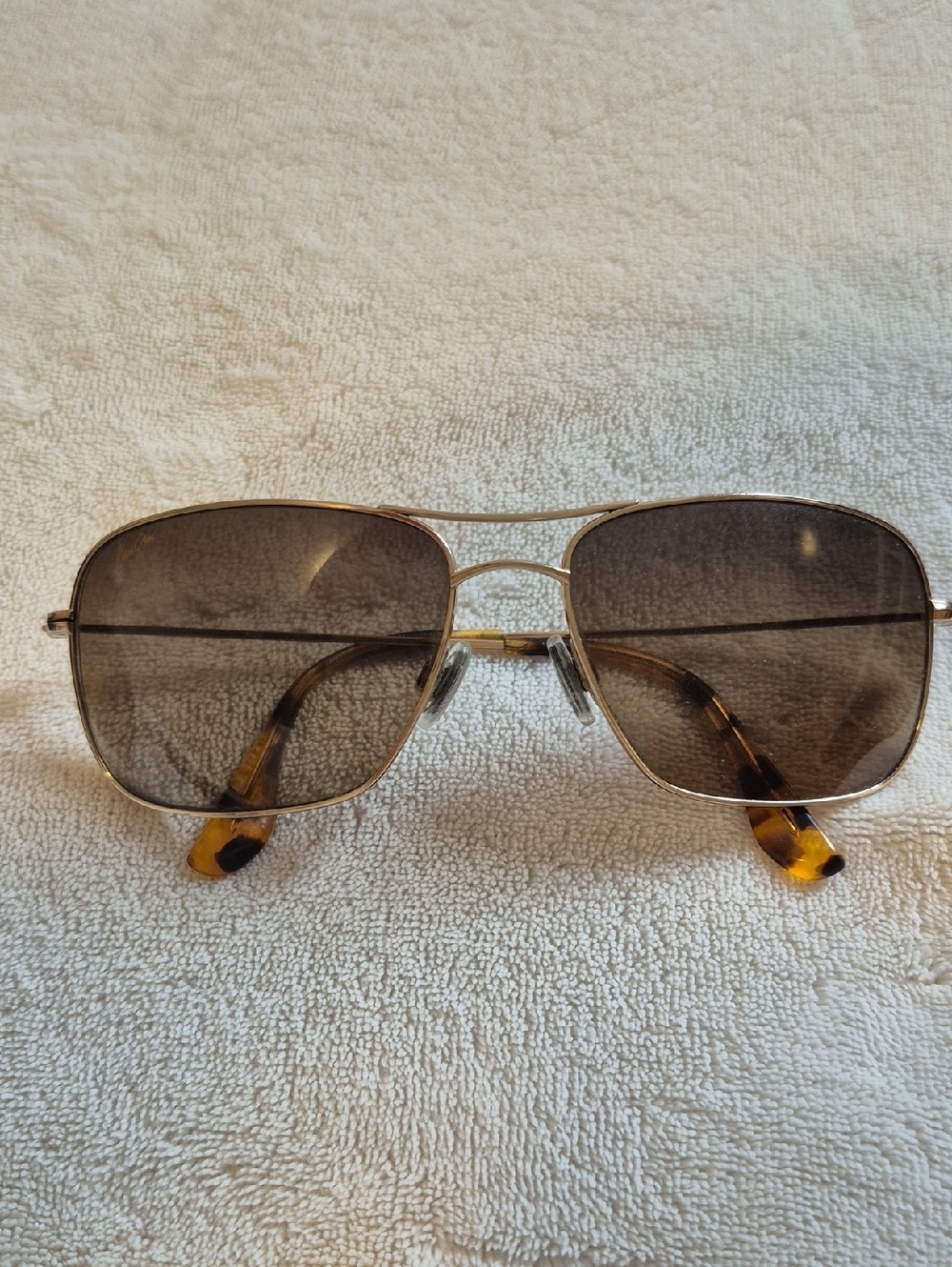 MAUI JIM perscription sunglasses with replaceable lens's - Picture 2 of 9
